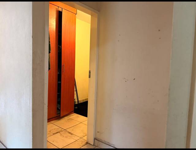 3 BEDROOM APARTMENT FOR SALE IN WATERVAL EAST